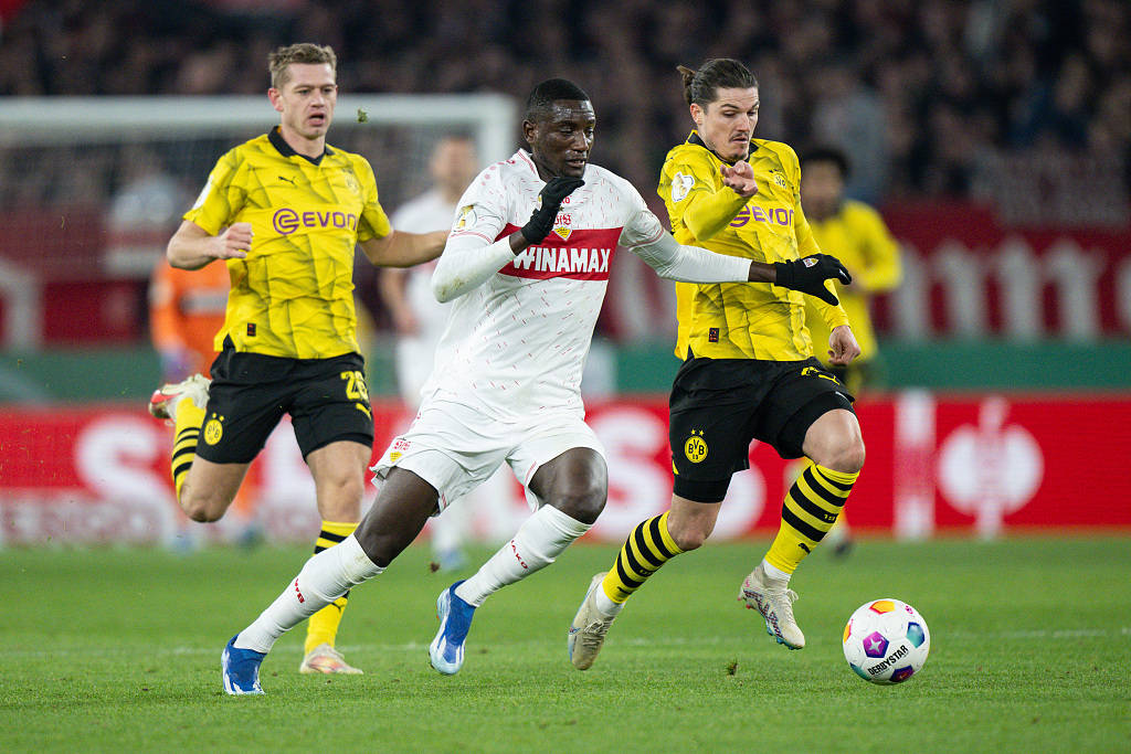 关于斯图加特击败奥格斯堡，重振声威的信息