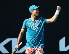 甘冈力克对手，领导地位稳固